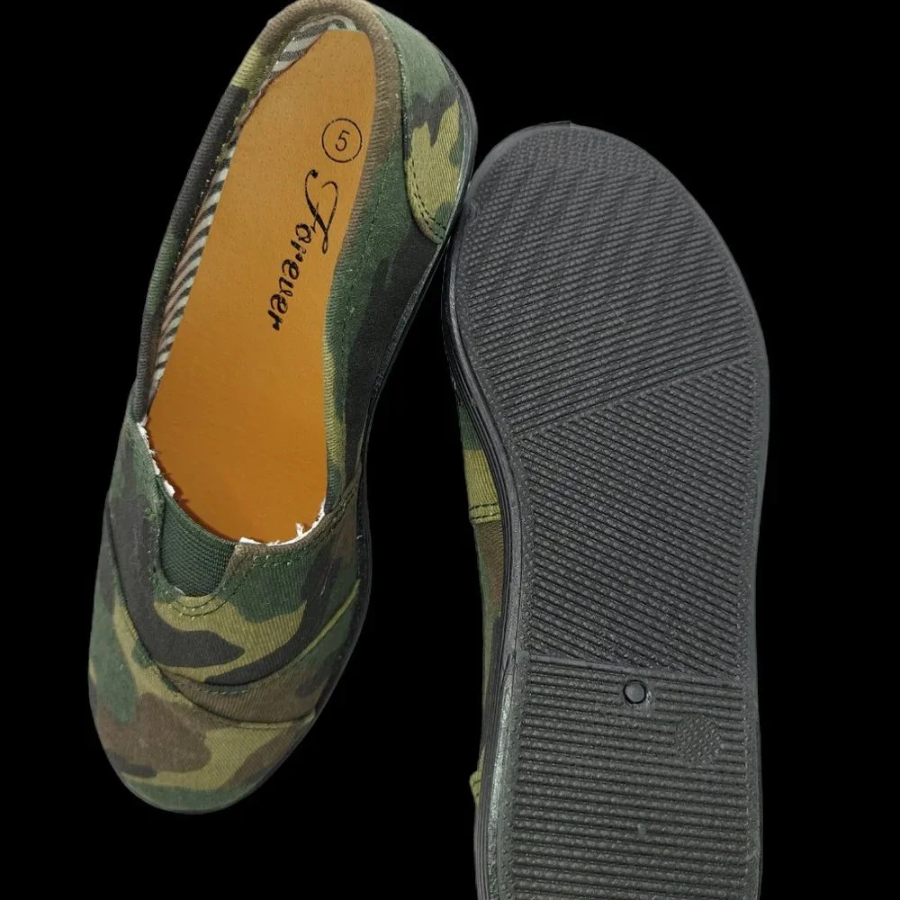 Forever Green Camouflage Flat Slip-on Loafers Women's Size 5